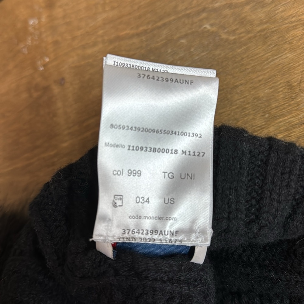 Moncler Ribbed Beanie - Picture 3 of 3